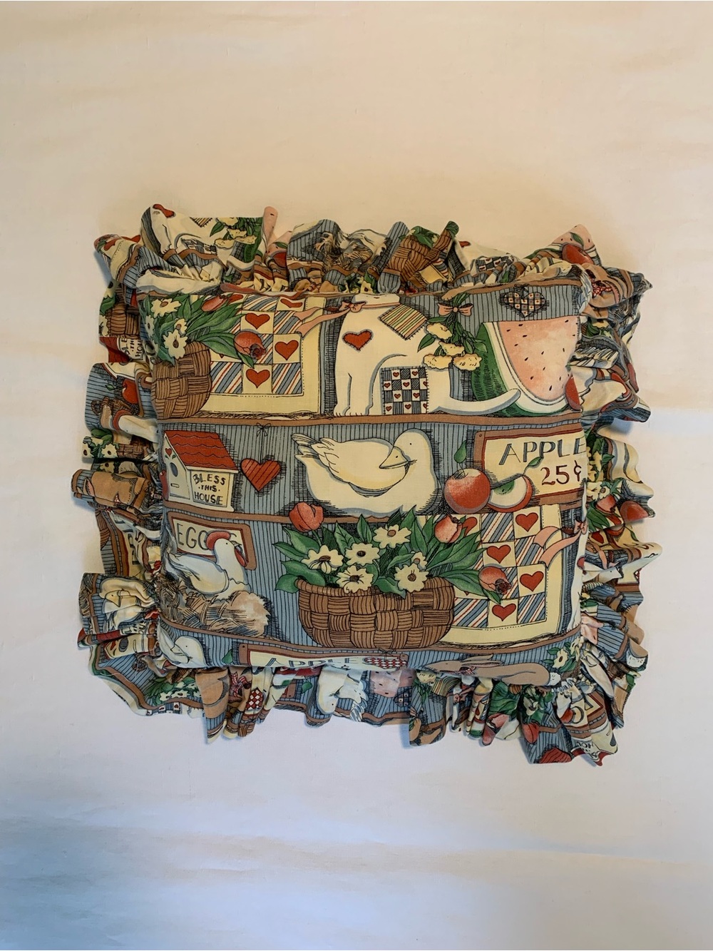 Vintage Farmhouse Print Ruffled Throw Pillow - Multicolor Homemade